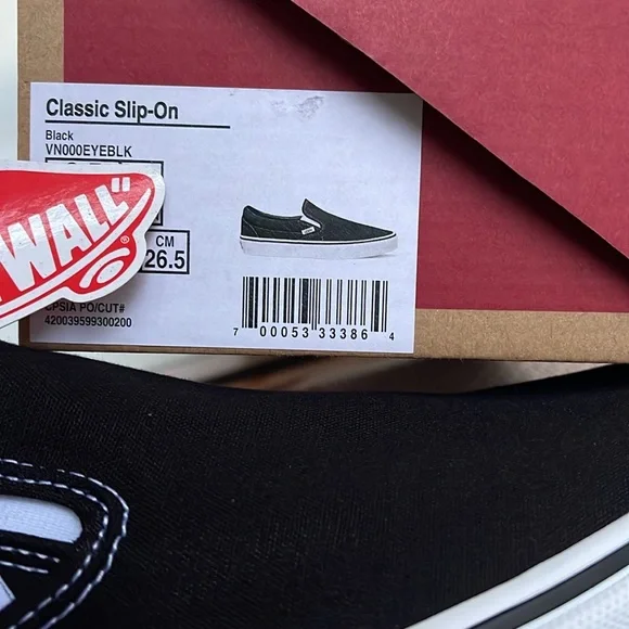 Vans WMNS Classic Slip-On BlackVN000EYEBLKSneakers